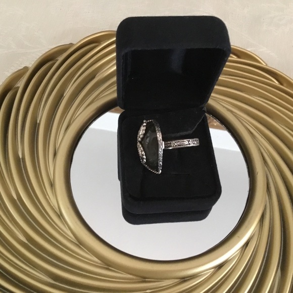 HYPERSTHENE STONE WITH DESIGNS STERLING SILVER RING SIZE 7 - Picture 3 of 6